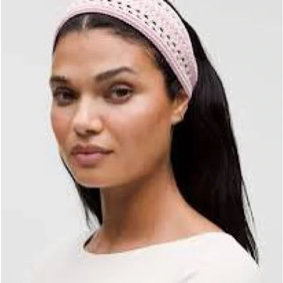 Lululemon Athletica Light Pink Crochet Headband - Picture 2 of 3